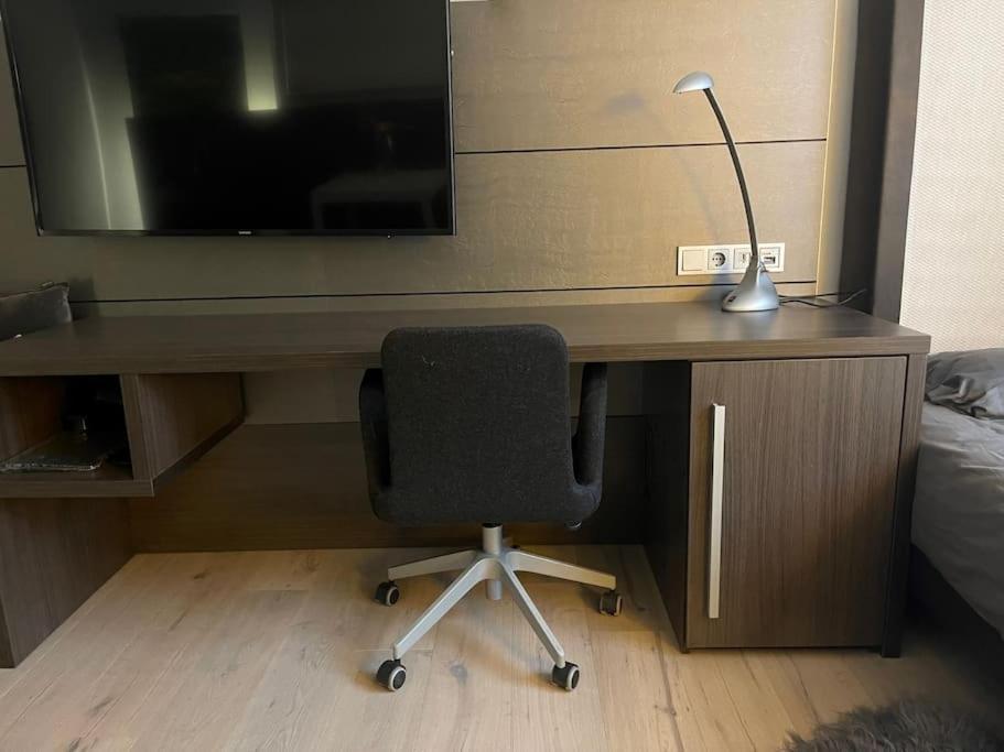 Appartement Gemuetliches 778 Naehe Medienhafen S-bahn Und Free Parken